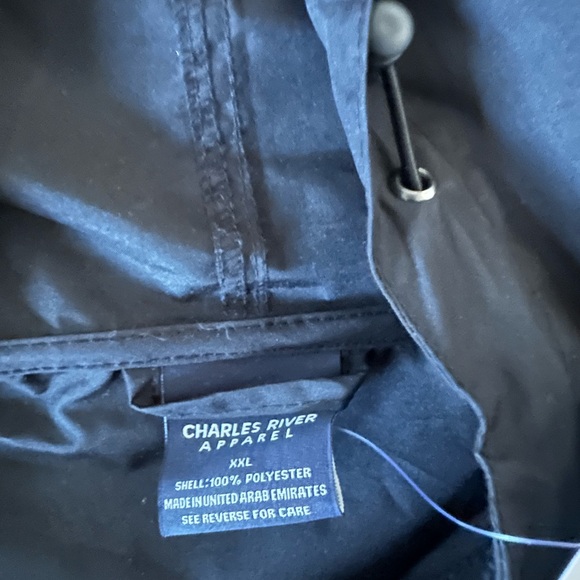 *NWT* Harvard Pack-N-Go Pullover - Picture 7 of 9